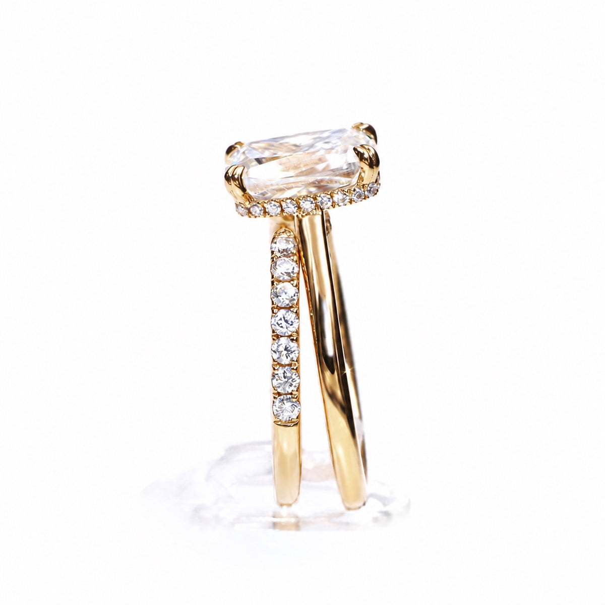 Bridal ring set showing the side profile