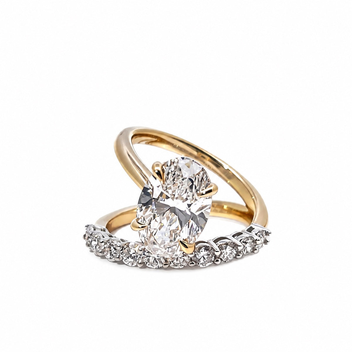 Oval lab-grown diamond ring with a two-tone double band